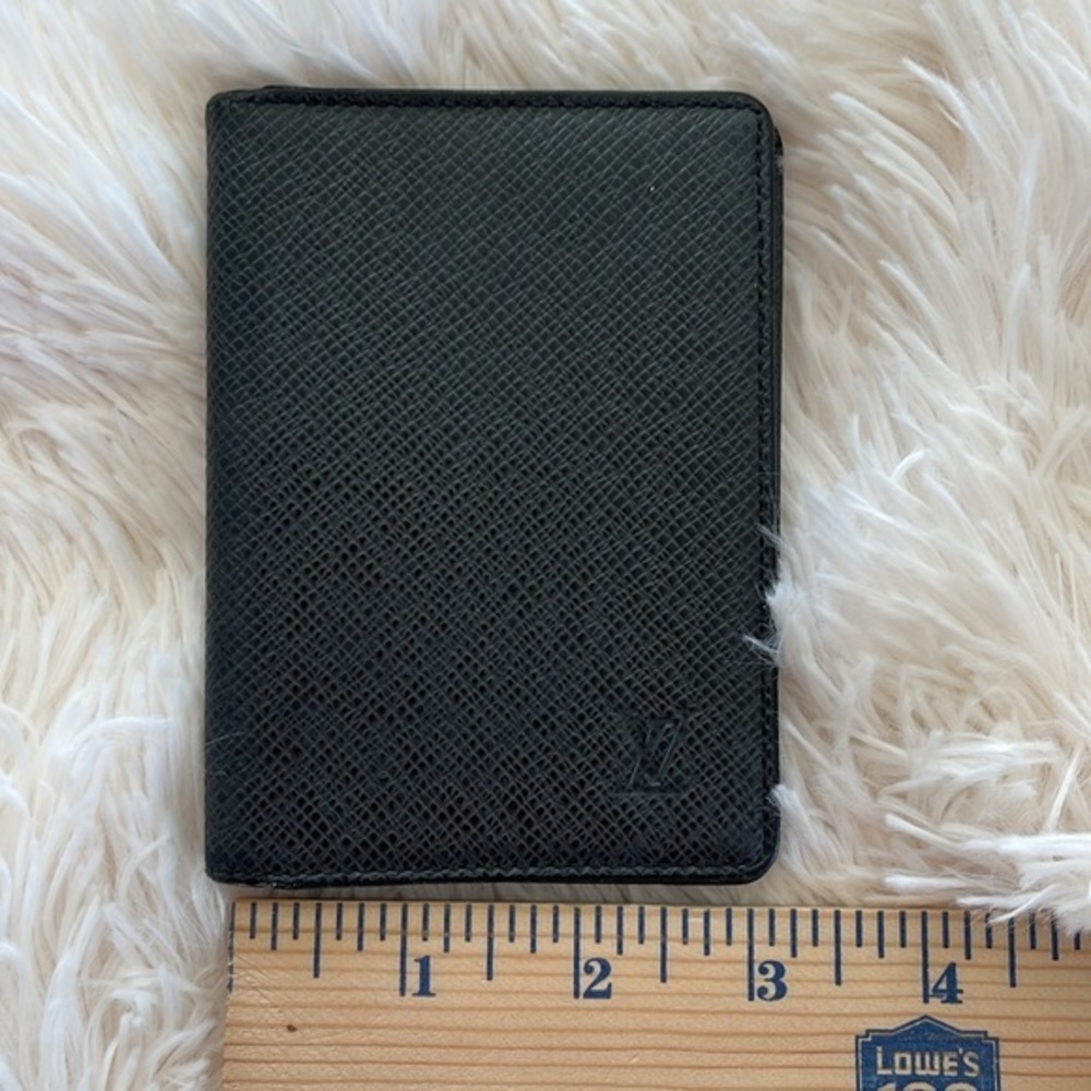 Louis Vuitton Porte 2 Cartes Vertical‎ Black Taiga Leather Card Case Holder - Picture 10 of 15